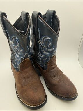 Kids Two-Tone Western Pull-On Boots in Brown and Navy